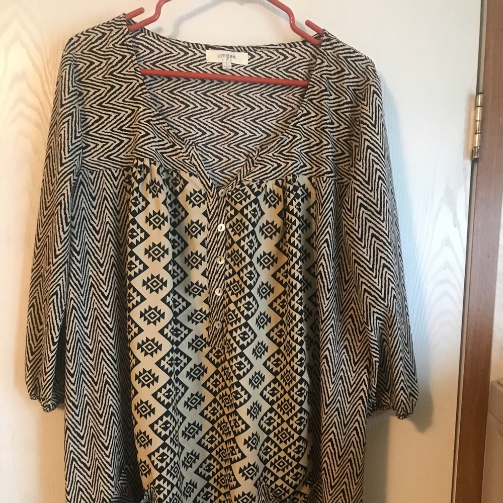 Gently used boho tunic sz-L